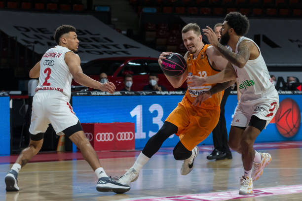 导致他在阵 导致他在阵