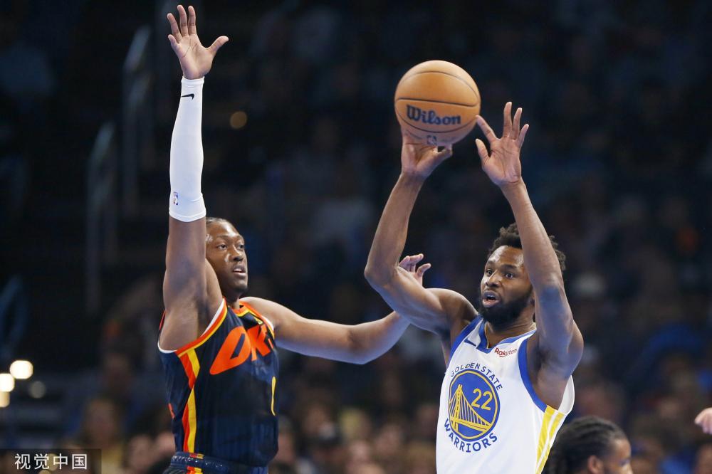 中有着鲜明 中有着鲜明